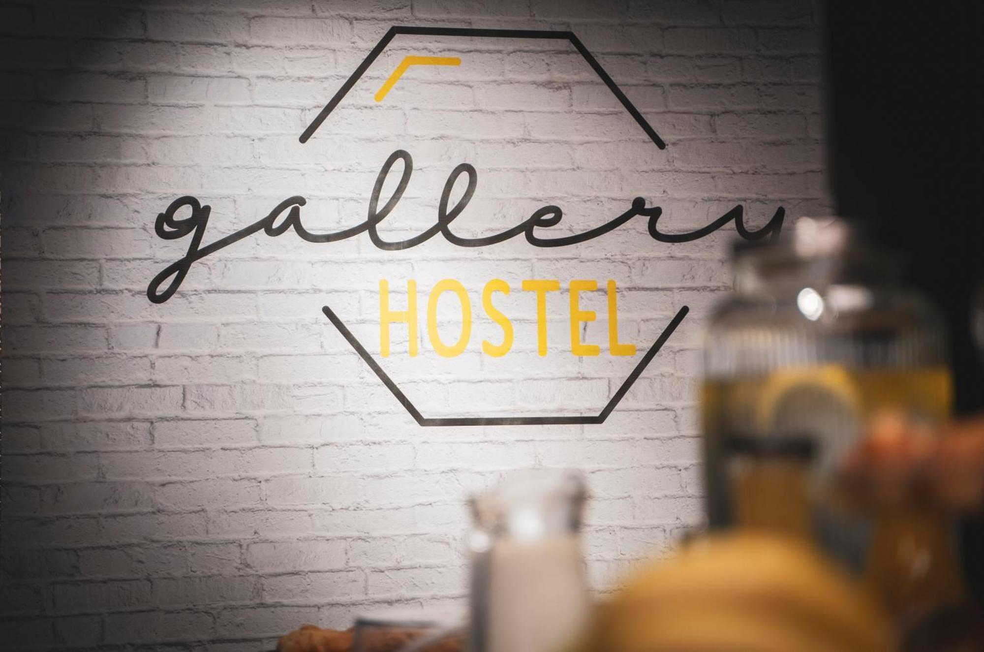 Gallery Hostel Madrid Residencia Exterior foto